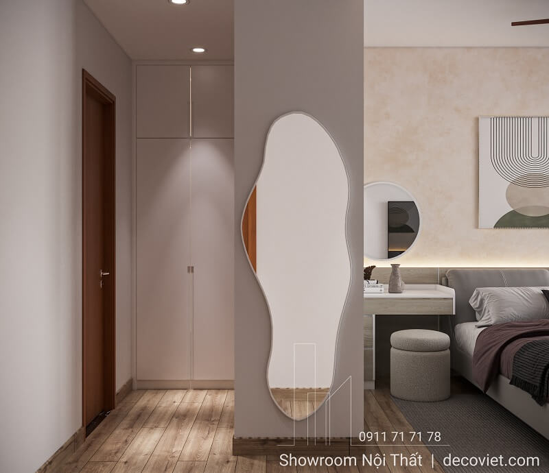 Hành lang chung cư Thảo Điền Pearl với tủ quần áo âm tường màu trắng